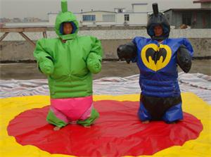 Hulk, Fledermaus und Super Hero Sumo Suits